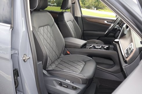 New 2026 Volkswagen Atlas SEL Premium R-Line image 18
