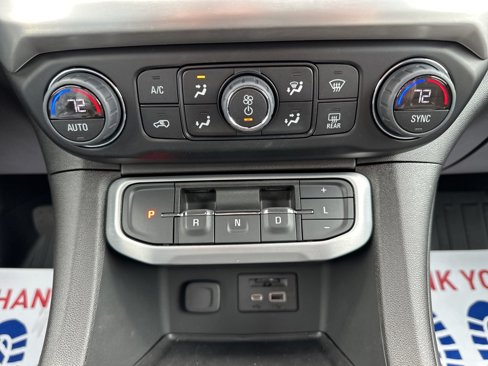 Certified 2023 GMC Acadia SLT w/ Elevation Edition image 25