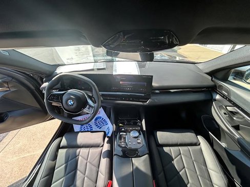 Certified 2024 BMW 530i xDrive image 26