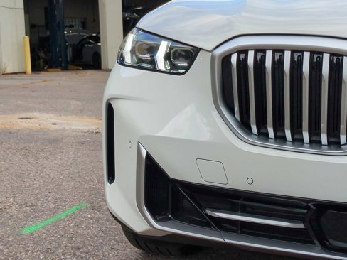 New 2026 BMW X5 xDrive50e w/ Executive Package image 11
