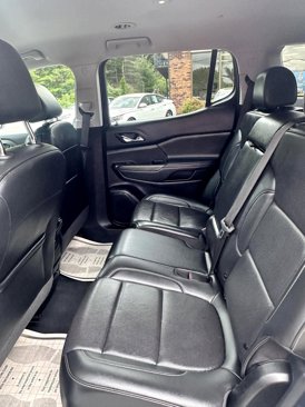 Used 2023 GMC Acadia SLT image 12