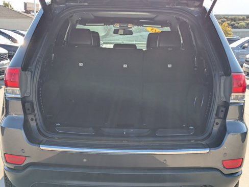 Used 2015 Jeep Grand Cherokee Limited w/ Luxury Group II image 23