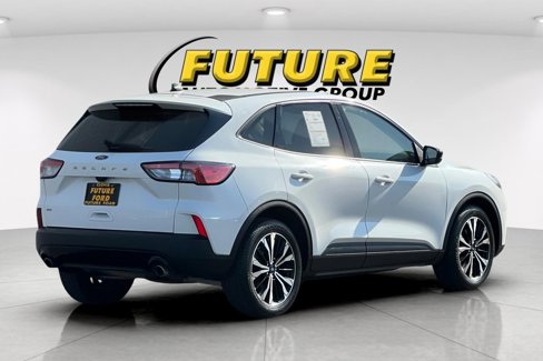 Certified 2022 Ford Escape SE w/ SE Sport Appearance Package image 3