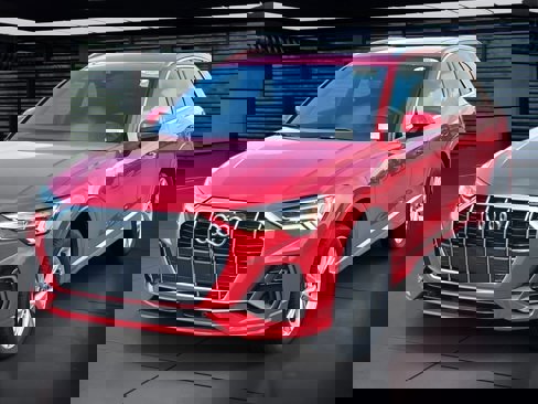 New 2025 Audi Q3 2.0T Premium image 1