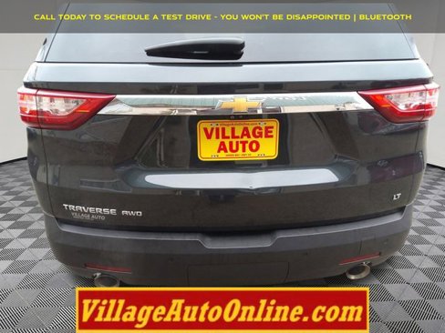 Used 2020 Chevrolet Traverse LT w/ LT Premium Package image 12