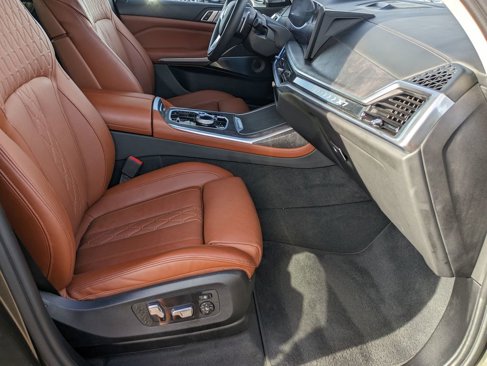 Used 2023 BMW X7 xDrive40i w/ Premium Package image 33