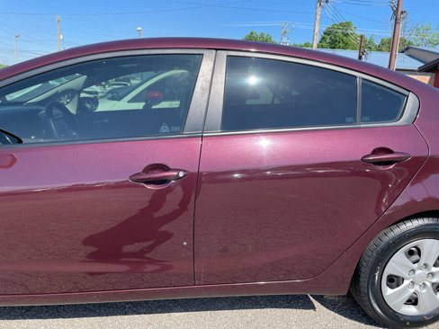 Used 2018 Kia Forte LX w/ LX Popular Package image 9
