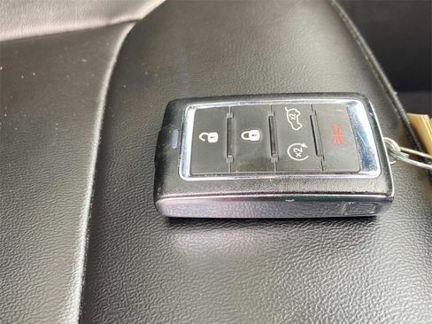 Used 2024 Jeep Grand Cherokee Limited 4xe image 10