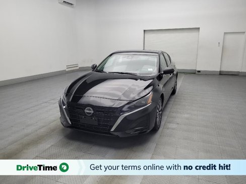 Used 2024 Nissan Altima 2.5 SV image 1