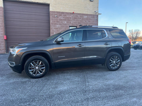 Used 2019 GMC Acadia SLT image 1