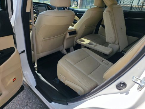 Used 2015 Toyota Highlander Limited image 33