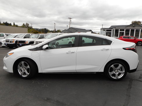 Used 2017 Chevrolet Volt LT image 2