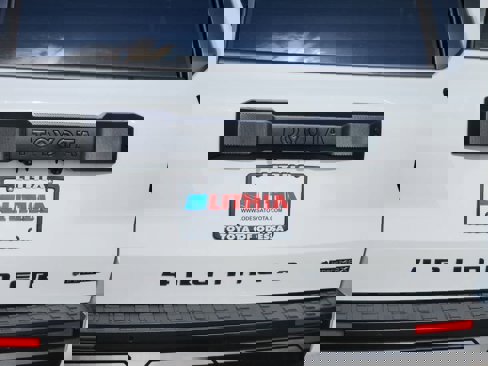 Used 2025 Toyota 4Runner TRD Off-Road Premium image 11