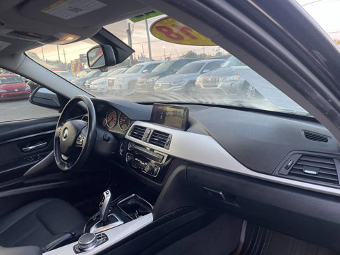Used 2018 BMW 320i xDrive Sedan image 42