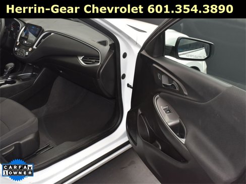 Used 2024 Chevrolet Malibu LT image 19