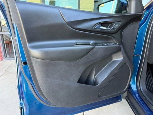 Used 2020 Chevrolet Equinox LT image 18