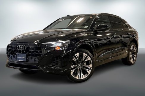 Certified 2025 Audi Q8 Premium image 2