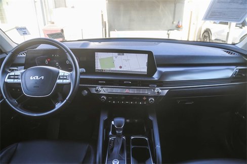 Used 2024 Kia Telluride LX image 13