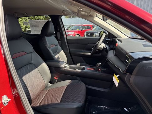 New 2026 Nissan Kicks SR w/ Cold Weather Package image 26
