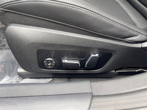 Used 2025 BMW i4 eDrive40 w/ Parking Assistance Package image 31