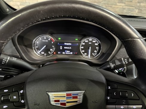 Used 2020 Cadillac XT4 Sport image 15