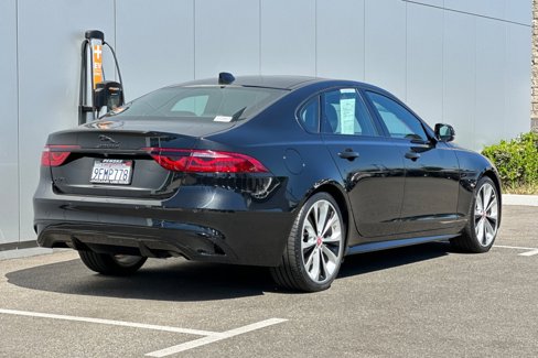 Used 2023 Jaguar XF R-Dynamic SE image 5