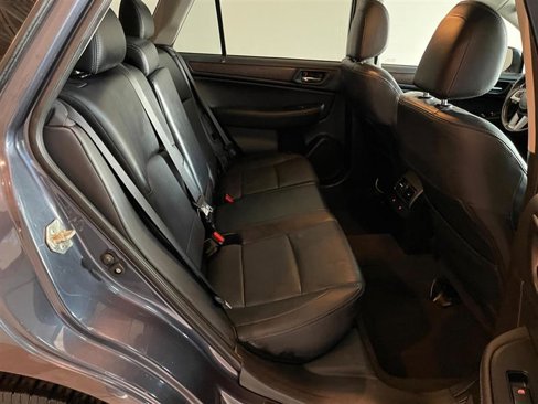 Used 2017 Subaru Outback 3.6R Limited image 13
