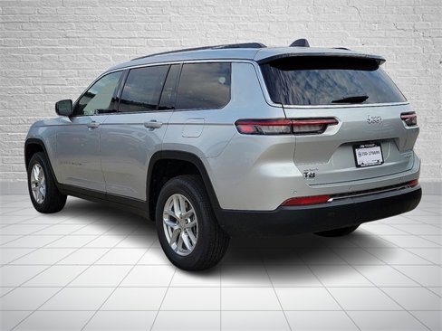 New 2025 Jeep Grand Cherokee L Laredo image 3