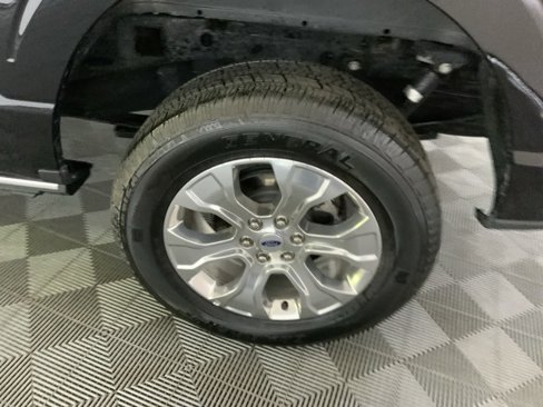 Used 2023 Ford F150 Platinum image 44
