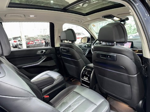 Used 2020 BMW X7 xDrive40i w/ Premium Package image 61