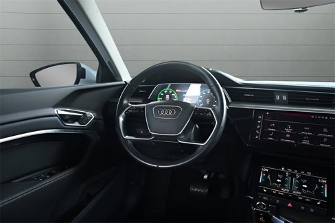 Used 2024 Audi Q8 e-tron Premium image 35