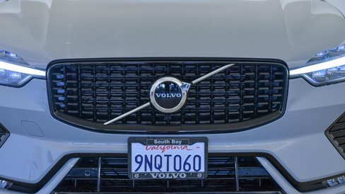 Certified 2025 Volvo XC60 B5 Core w/ Protection Package Premier image 8