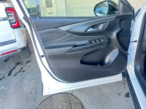 Used 2025 Buick Envista Sport Touring image 20