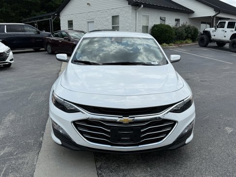 Used 2023 Chevrolet Malibu LT image 2