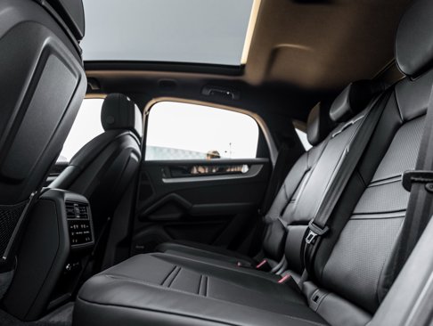 New 2026 Porsche Cayenne Coupe image 27