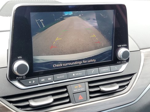 Used 2024 Nissan Altima 2.5 SV image 25