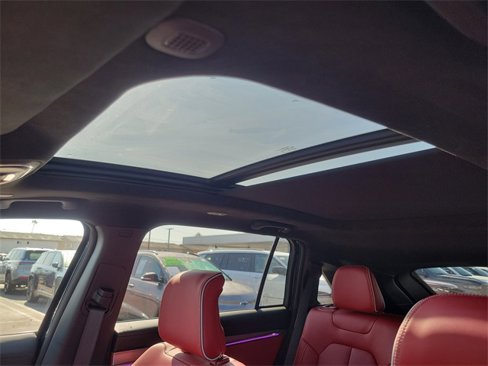 New 2025 Jeep Wagoneer Launch Edition image 32