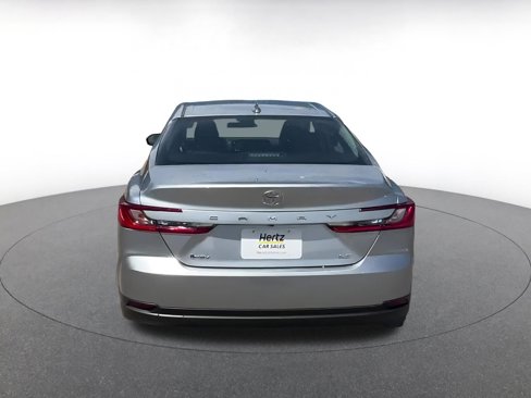 Used 2025 Toyota Camry LE image 12