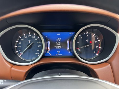 Used 2019 Maserati Ghibli S GranLusso image 20