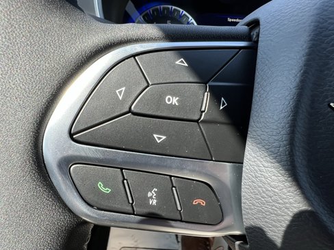 New 2026 Chrysler Pacifica Select image 41