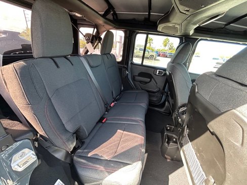 New 2025 Jeep Wrangler Unlimited Rubicon image 34
