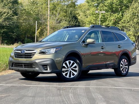 Used 2022 Subaru Outback Premium image 2