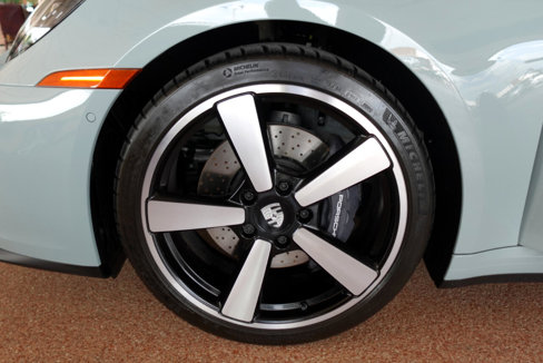 Used 2025 Porsche 911 Carrera image 19