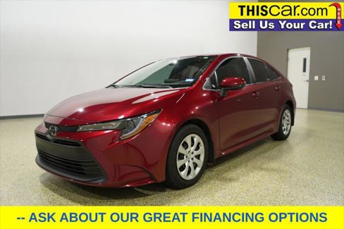 Used 2025 Toyota Corolla LE image 3