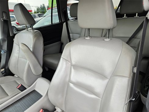 Used 2016 Honda Pilot Touring image 13