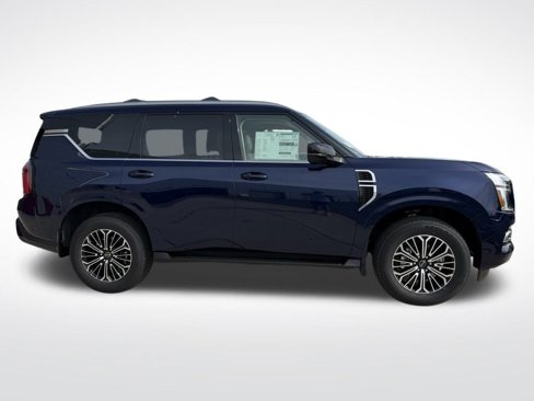 New 2025 Nissan Armada Platinum image 6
