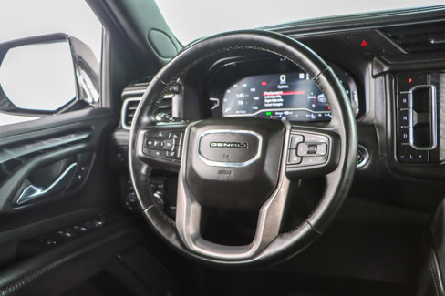 Used 2023 GMC Yukon Denali image 13