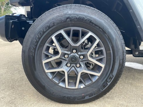Used 2025 Jeep Wrangler Sahara image 30