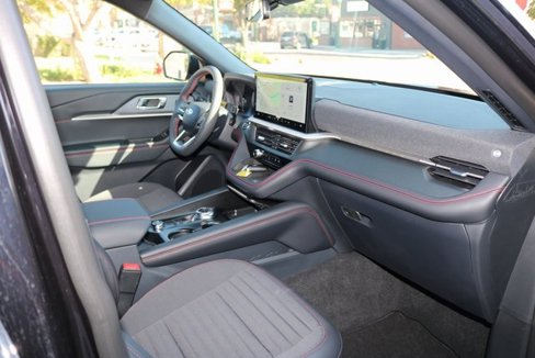 New 2025 Ford Explorer ST-Line image 34