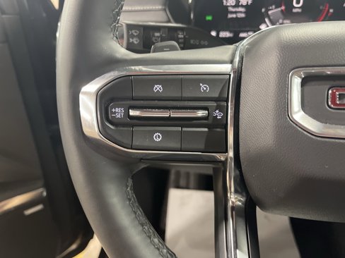 Used 2024 GMC Acadia Elevation image 18